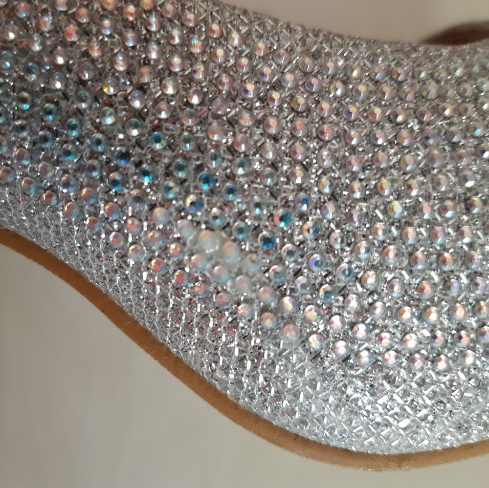 Heels - Picture 6 of 7